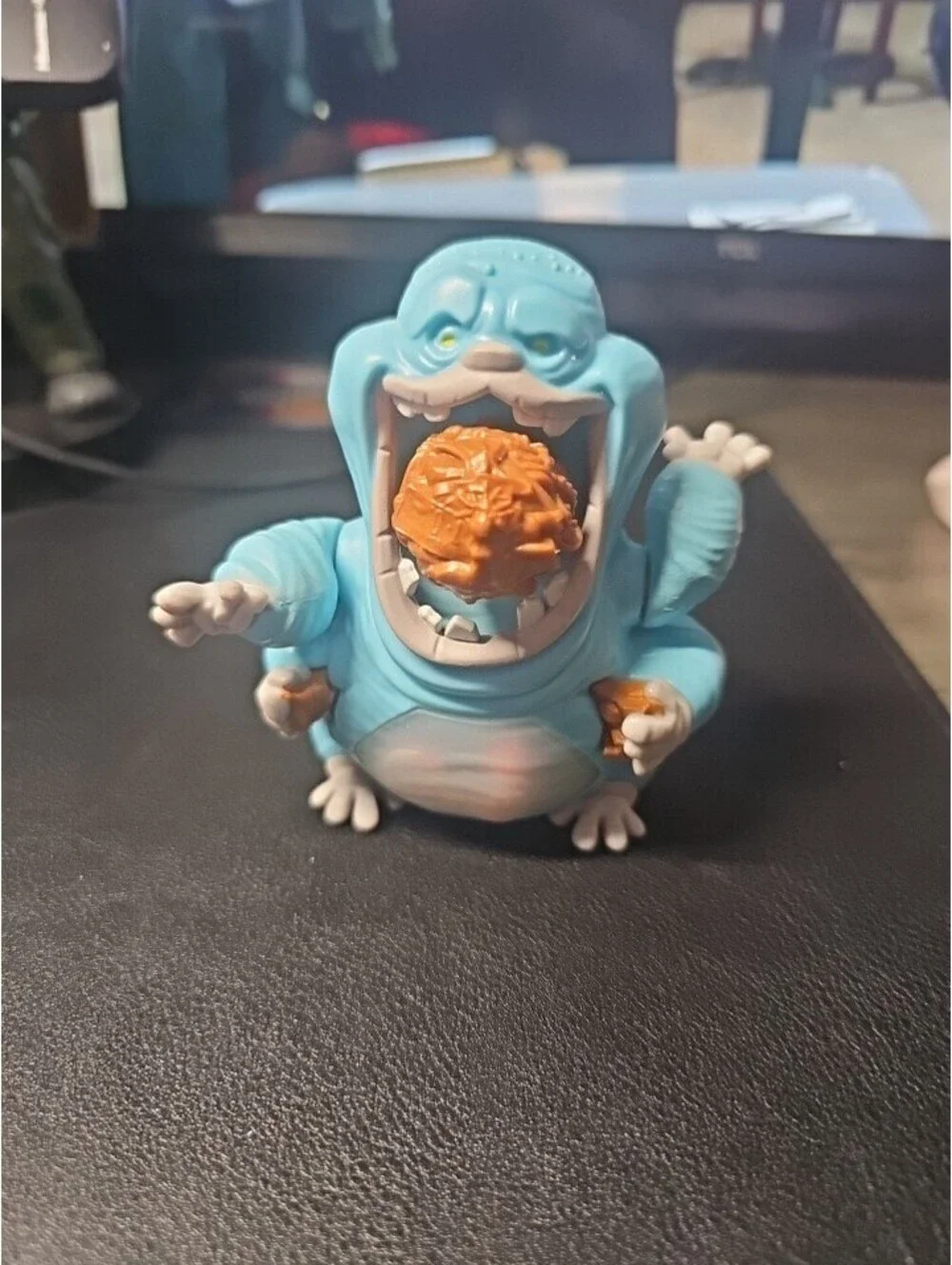 Hasbro Ghostbusters Fright Feature Muncher Ghost Figure with Fright Features